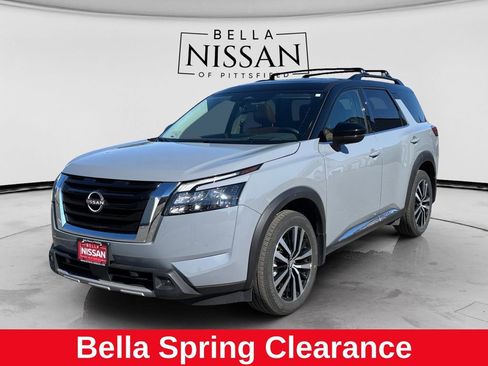 Used 2025 Nissan Pathfinder Platinum w/ Cargo Package AWD/4WD image 1