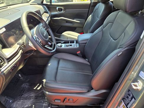 Used 2025 Kia Sorento EX FWD image 15