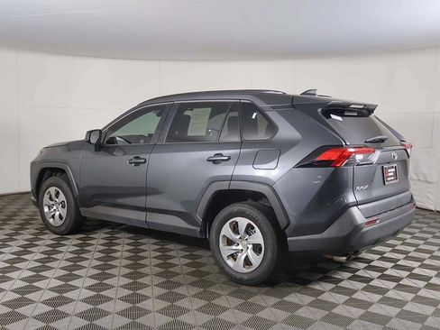 Used 2020 Toyota RAV4 LE FWD image 6
