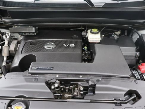 Used 2016 Nissan Pathfinder Platinum AWD/4WD image 42