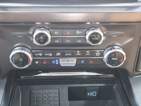 New 2026 Ford F250 Lariat w/ Black Appearance Package AWD/4WD image 14