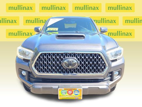 Used 2018 Toyota Tacoma TRD Sport w/ Technology Package AWD/4WD image 15