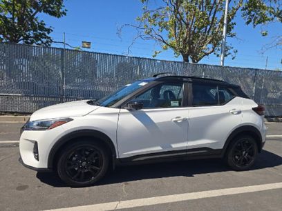 Used 2023 Nissan Kicks SR w/ SR Premium Package