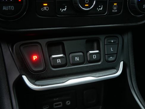 Used 2020 GMC Terrain SLT w/ Preferred Package image 30