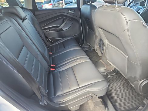 Used 2019 Ford Escape SEL image 19