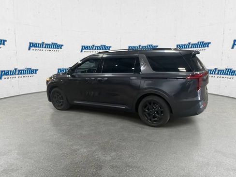 Used 2025 Kia Carnival SX Prestige FWD image 7