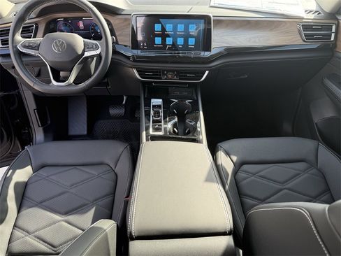 New 2026 Volkswagen Atlas SE image 25