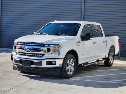Used 2018 Ford F150 XLT w/ Equipment Group 302A Luxury image 3