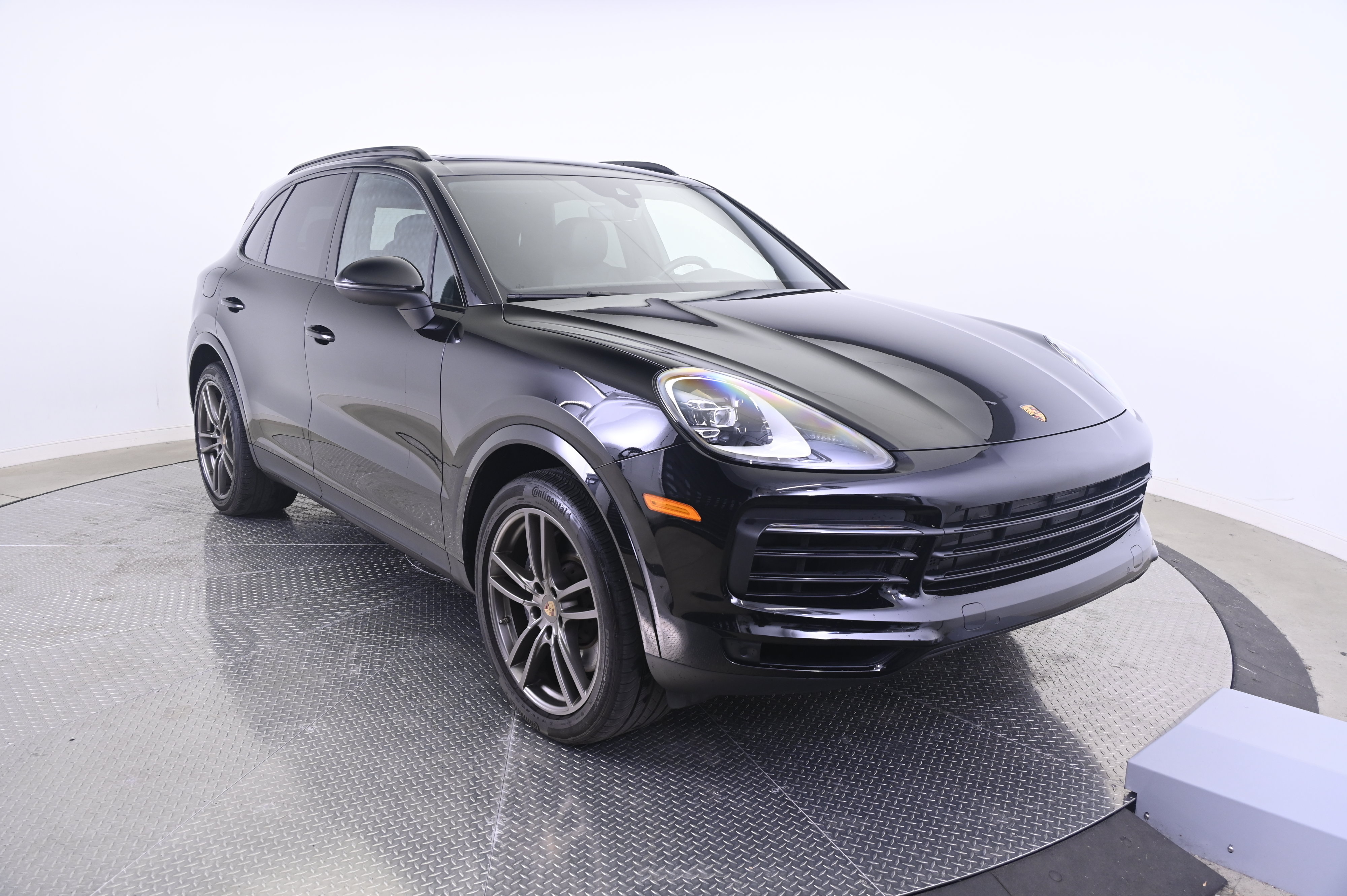 Certified 2023 Porsche Cayenne AWD/4WD image 9