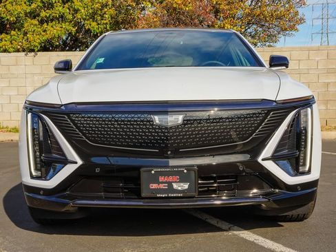 New 2026 Cadillac Lyriq Sport w/ LPO, Floor Liner Package image 4