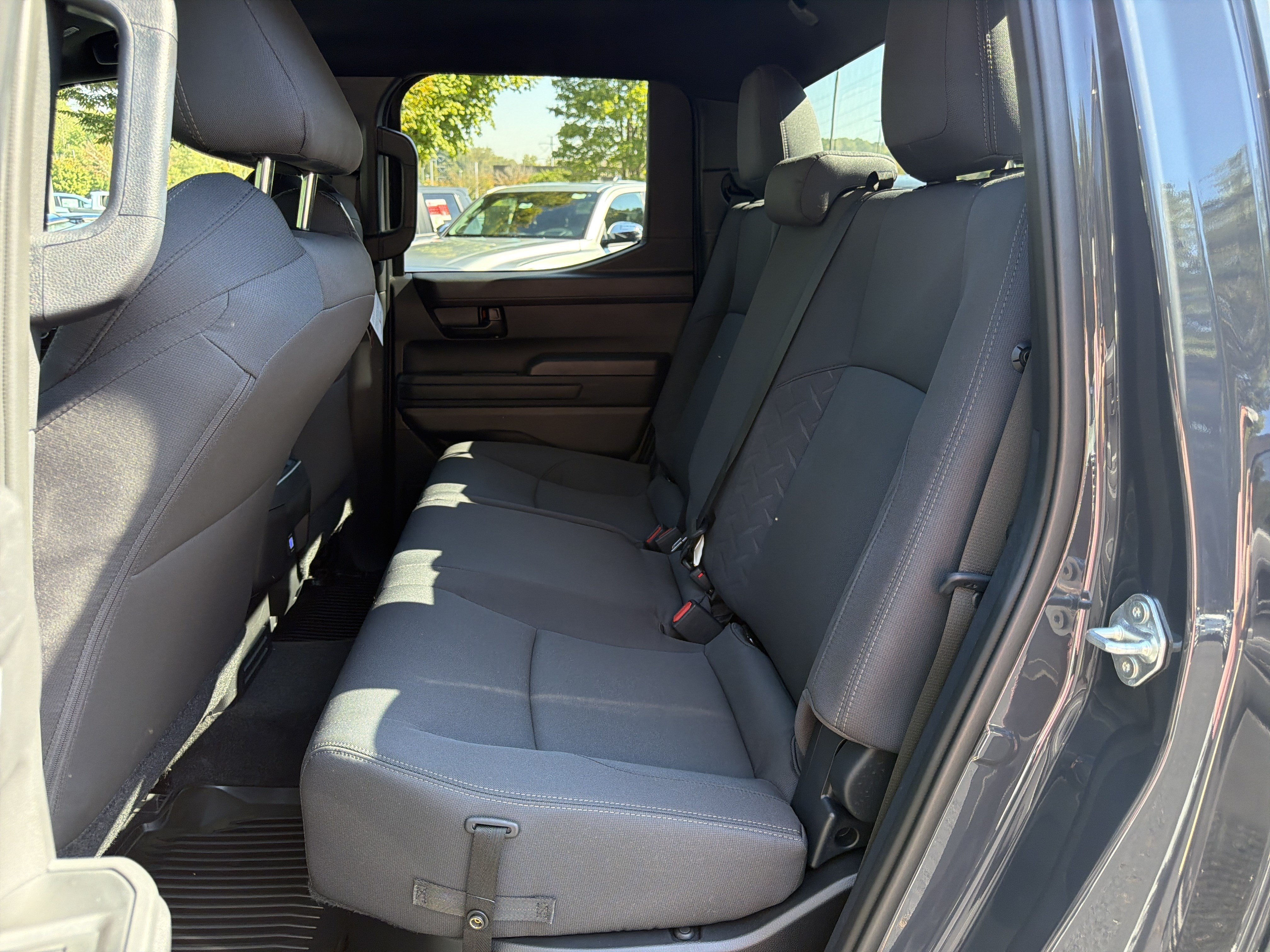 Used 2024 Toyota Tacoma SR5 AWD/4WD image 20