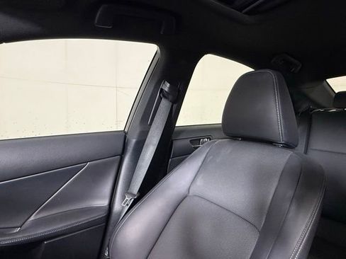 Certified 2025 Lexus IS 350 F Sport RWD image 25