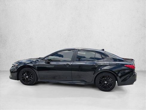 Used 2026 Toyota Camry SE FWD image 9