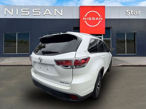 Used 2016 Toyota Highlander XLE AWD/4WD image 5