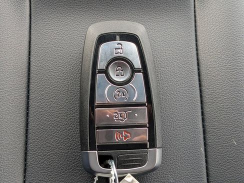 New 2026 Ford Expedition Max Platinum w/ Stealth Appearance Package AWD/4WD image 32