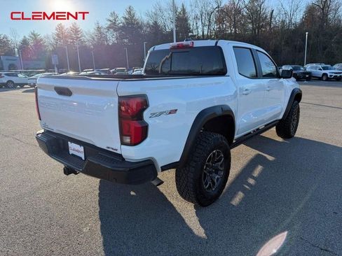 Used 2025 Chevrolet Colorado ZR2 image 11
