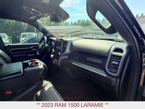 Used 2023 RAM 1500 Laramie AWD/4WD image 9