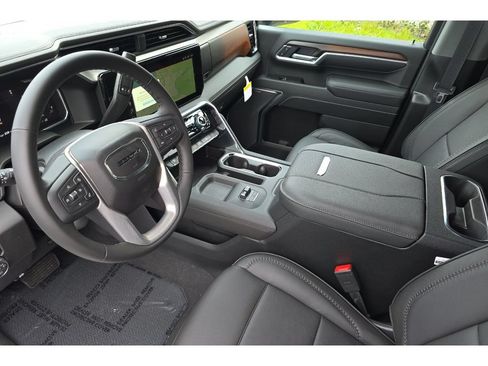 New 2026 GMC Sierra 2500 Denali w/ Technology Package AWD/4WD image 10