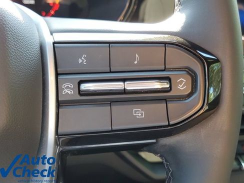 Used 2024 Chevrolet Colorado LT RWD image 22