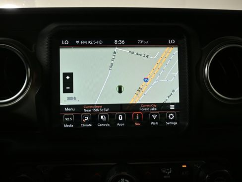Used 2022 Jeep Wrangler Unlimited Sahara w/ Dual Top Group AWD/4WD image 28