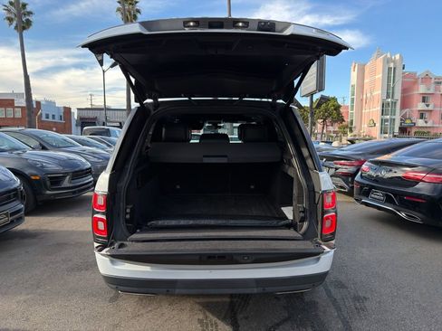 Used 2020 Land Rover Range Rover image 8