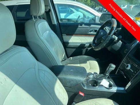 Used 2018 Ford Explorer Platinum AWD/4WD image 3