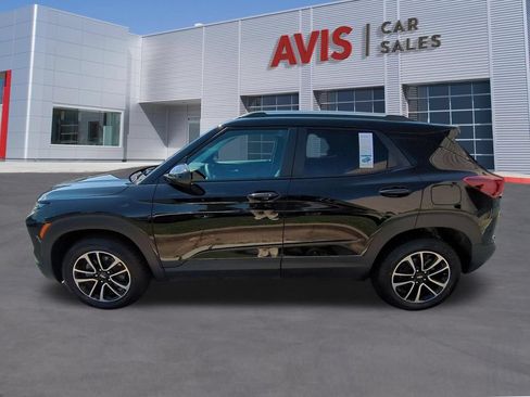 Used 2025 Chevrolet TrailBlazer LT AWD/4WD image 10