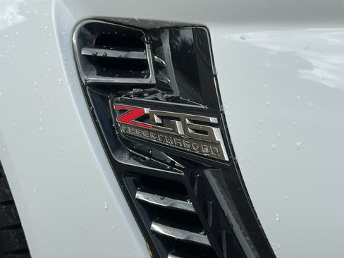 Used 2016 Chevrolet Corvette Z06 w/ 2LZ Preferred Equipment Group RWD image 13