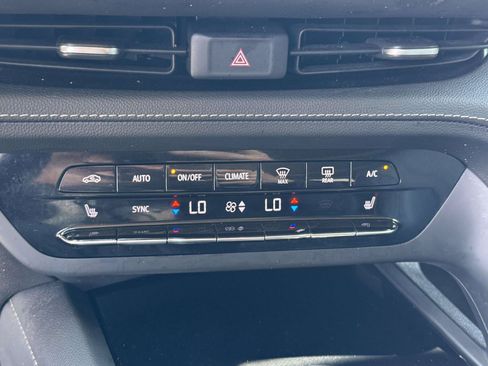 Certified 2023 Buick Envision Essence w/ Sport Touring Package AWD/4WD image 27