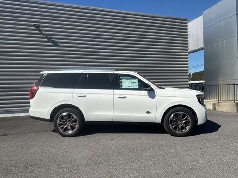 New 2025 Ford Expedition King Ranch image 2