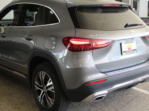 Used 2026 Mercedes-Benz GLA 250 image 11
