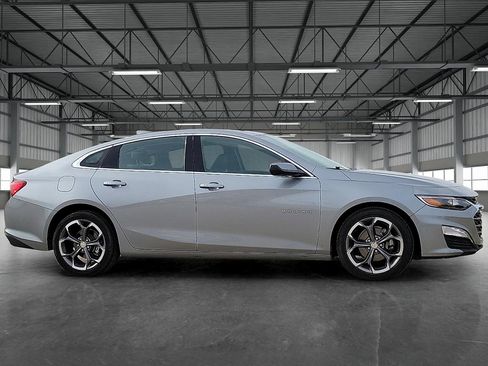 Used 2023 Chevrolet Malibu LT image 5