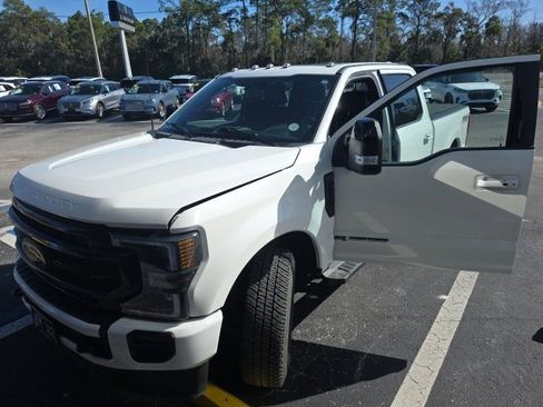 Used 2022 Ford F250 Lariat w/ Lariat Ultimate Package image 2