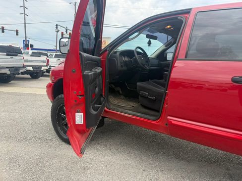 Used 2004 Dodge Ram 3500 Truck SLT w/ Sport Appearance Group AWD/4WD image 16