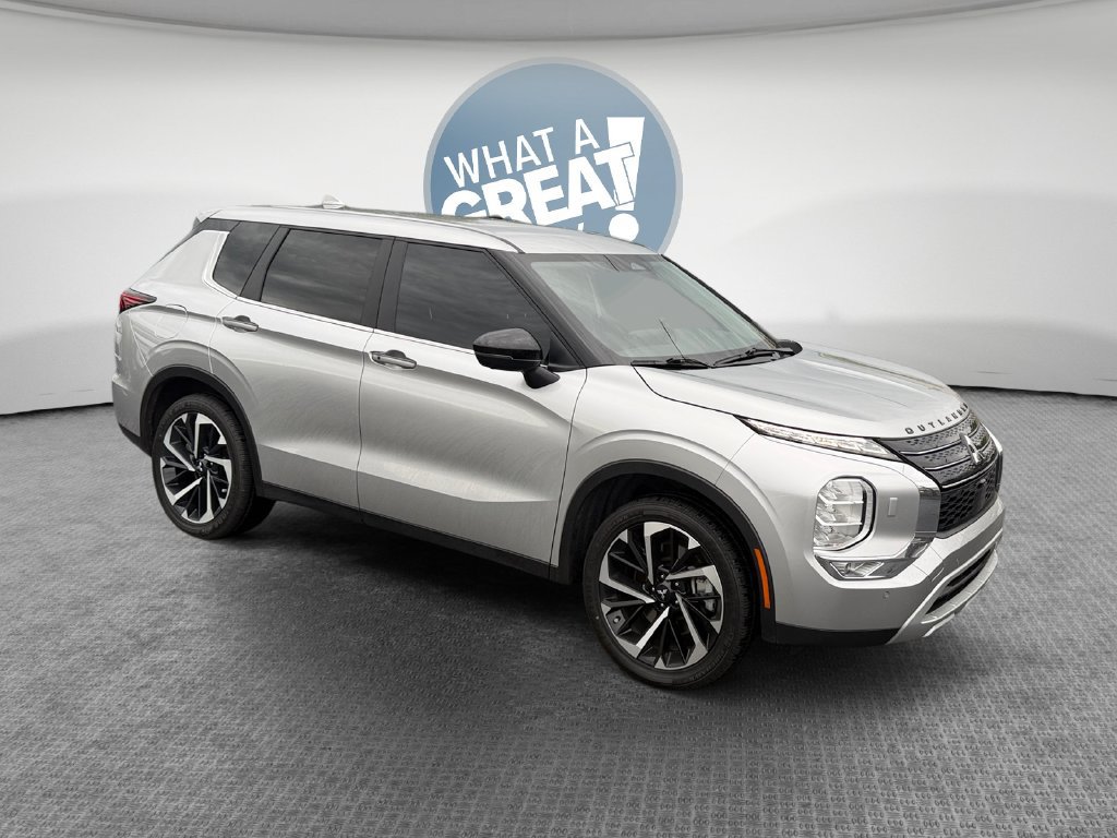 Used 2024 Mitsubishi Outlander SE AWD/4WD image 1
