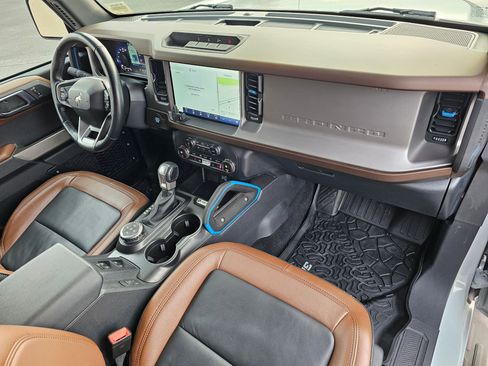 Used 2023 Ford Bronco Outer Banks image 16
