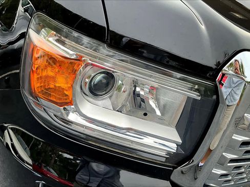 Used 2019 GMC Canyon Denali image 27