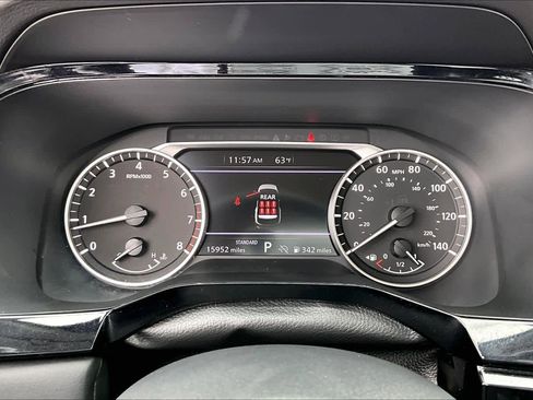 Used 2025 Nissan Pathfinder SV image 25