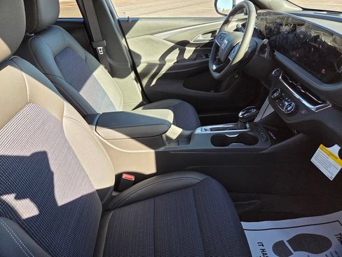New 2026 Buick Envista Preferred w/ Convenience I Package FWD image 39