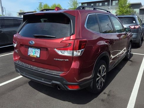 Used 2022 Subaru Forester Limited w/ Popular Package #2 image 3