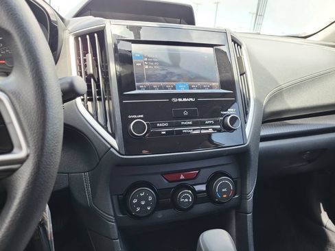 Used 2018 Subaru Crosstrek 2.0i AWD/4WD image 19