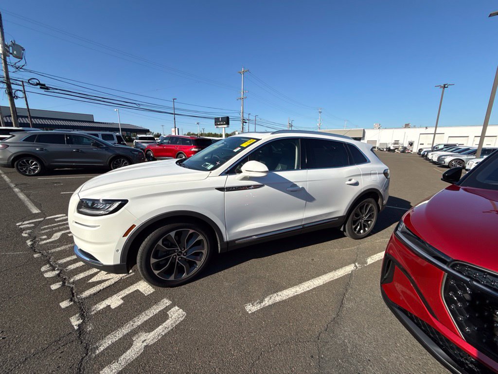 Certified 2023 Lincoln Nautilus Reserve w/ Equipment Group 201A AWD/4WD image 5