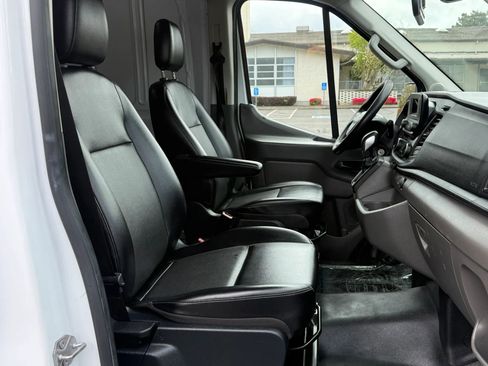 Used 2020 Ford Transit 250 Medium Roof image 15