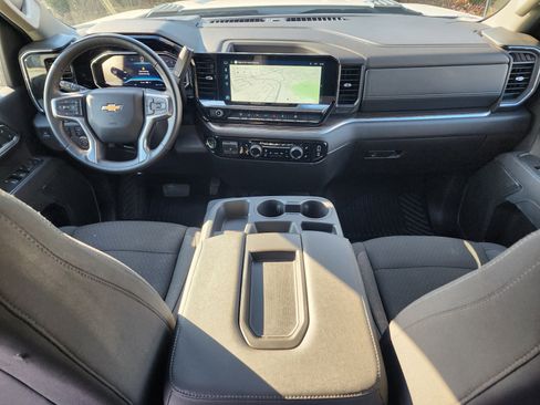 Used 2025 Chevrolet Silverado 2500 LT w/ Safety Package image 20