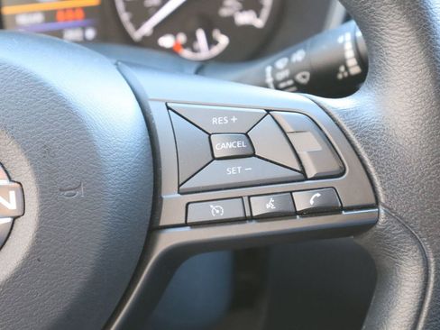 Used 2024 Nissan Altima 2.5 S FWD image 12