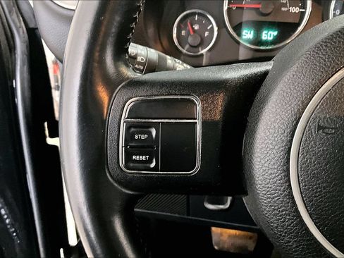 Used 2014 Jeep Wrangler Unlimited Sahara AWD/4WD image 11
