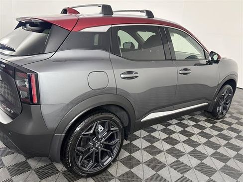 New 2025 Nissan Kicks SR image 4