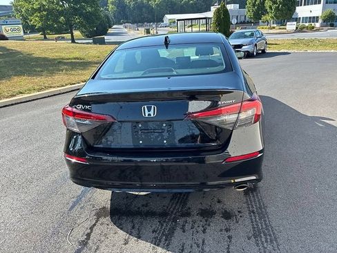 Used 2025 Honda Civic Sport image 10