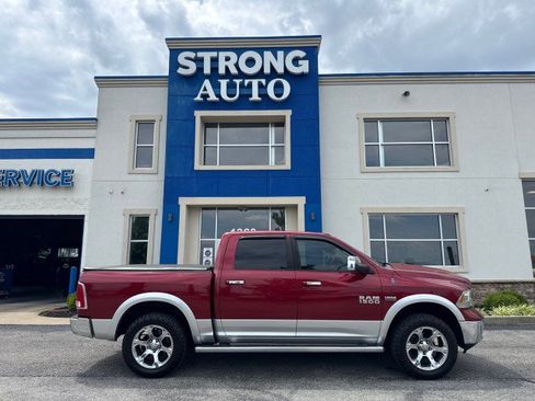 Used 2013 RAM 1500 Laramie w/ Convenience Group AWD/4WD image 18