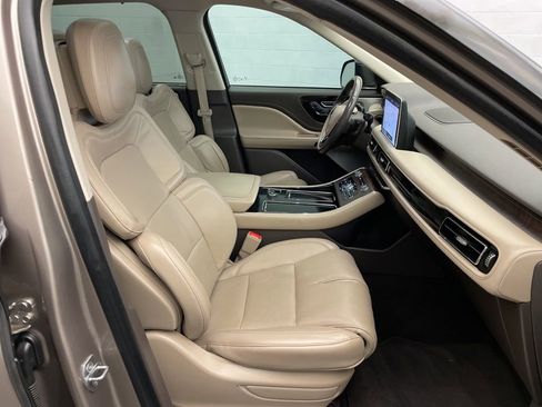 Used 2021 Lincoln Aviator Reserve w/ Equipment Group 201A RWD image 25